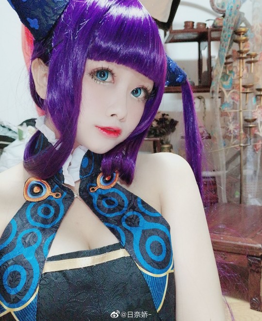 ��ɫ������̳����